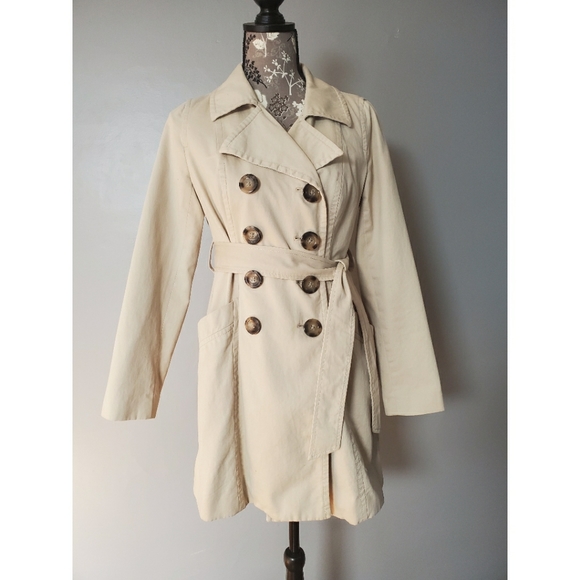 Old Navy beige light weight trench coat - Picture 3 of 8